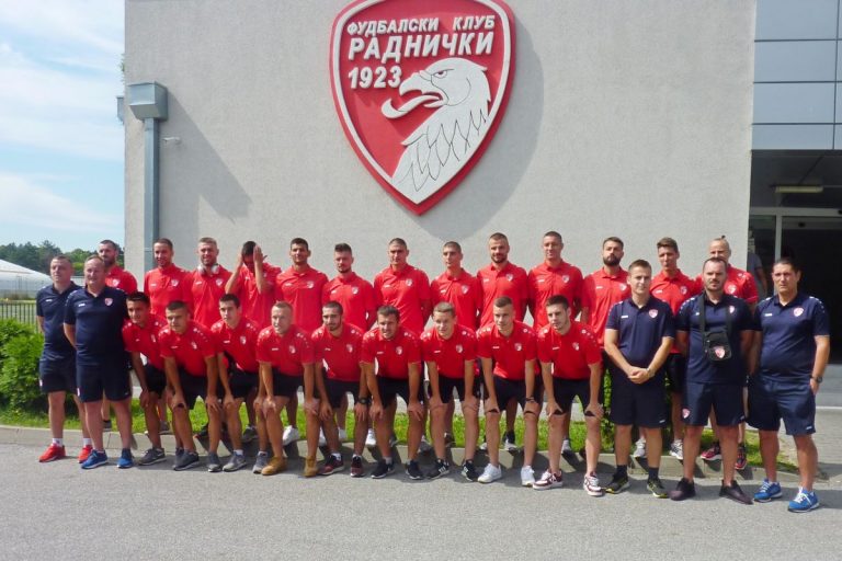 Ekipa-Radnickog-pred-put-na-Zlatibor