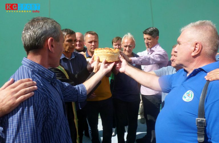 Secenje-kolaca-u-Sumadiji-1903