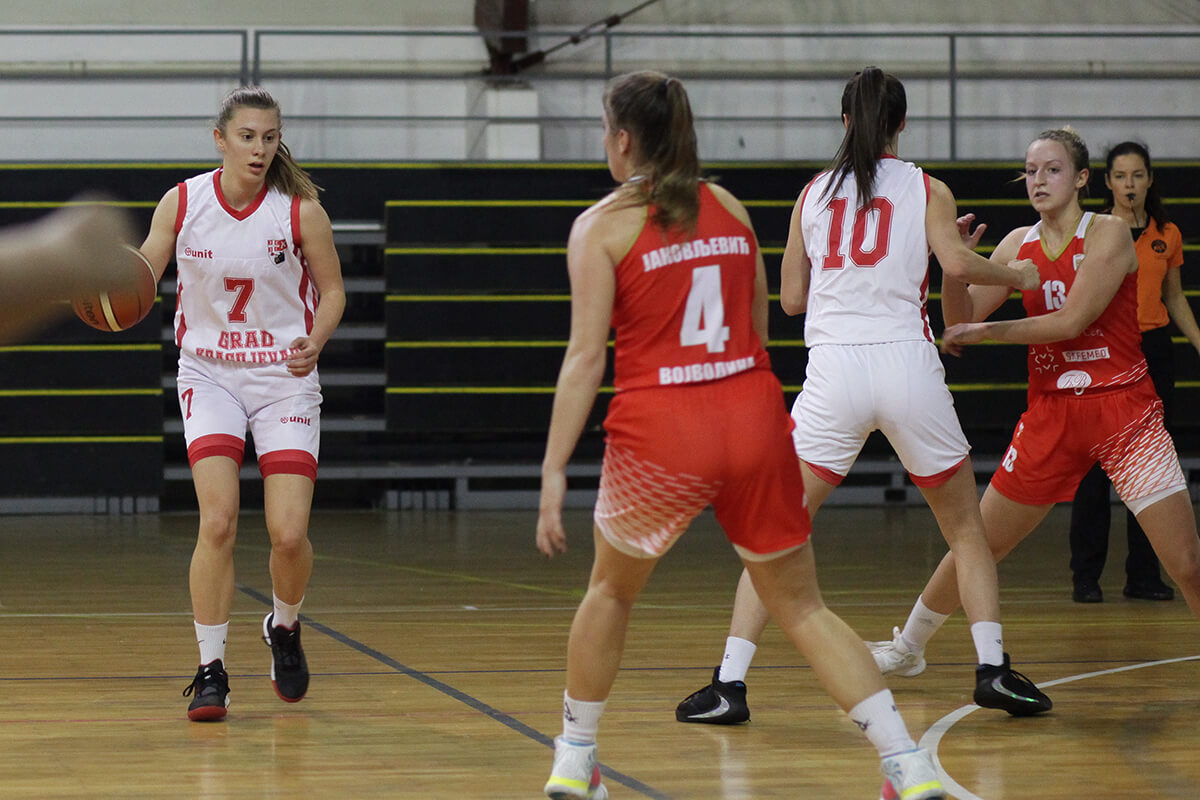 ZKK Radnicki - Vojvodina 021