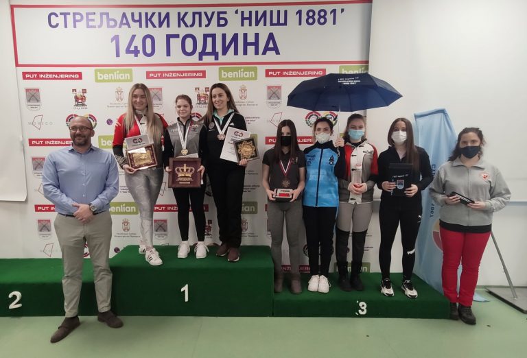 Svifinalisti-zene-puska