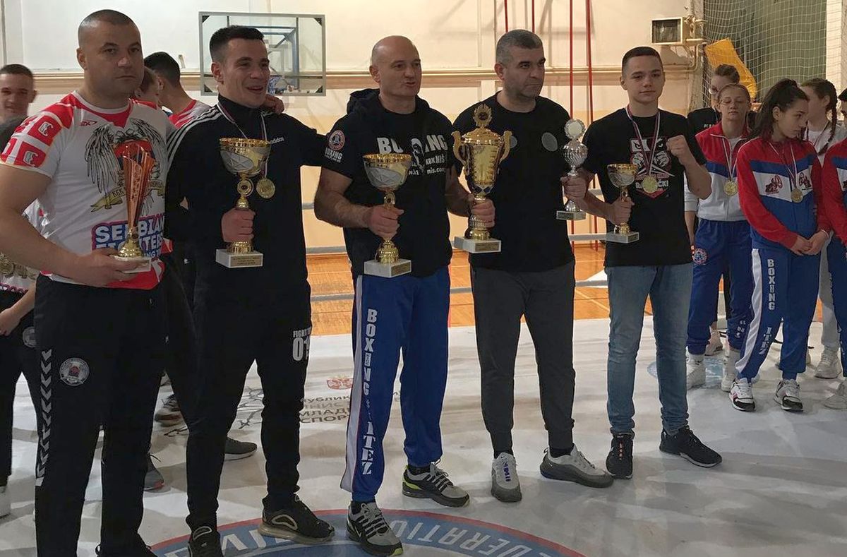 Kik-boks-Radnicki