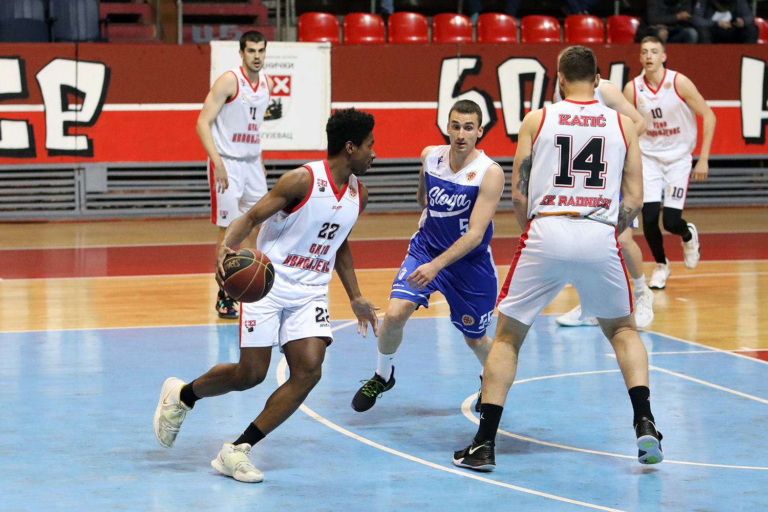 KK-Radnicki-3