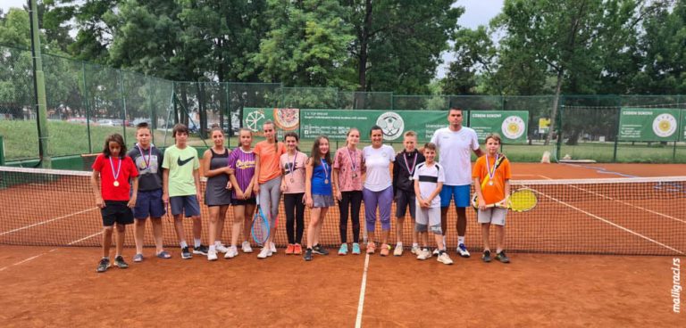 217711730_1727933360736961_4886709552123252155_n