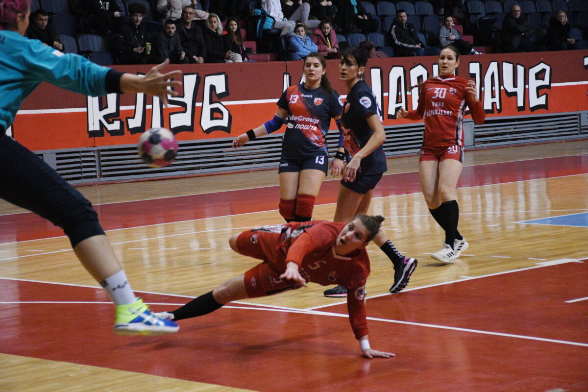 ZRK-Radnicki-ZRK-Crvena-zvezda-Bjelak