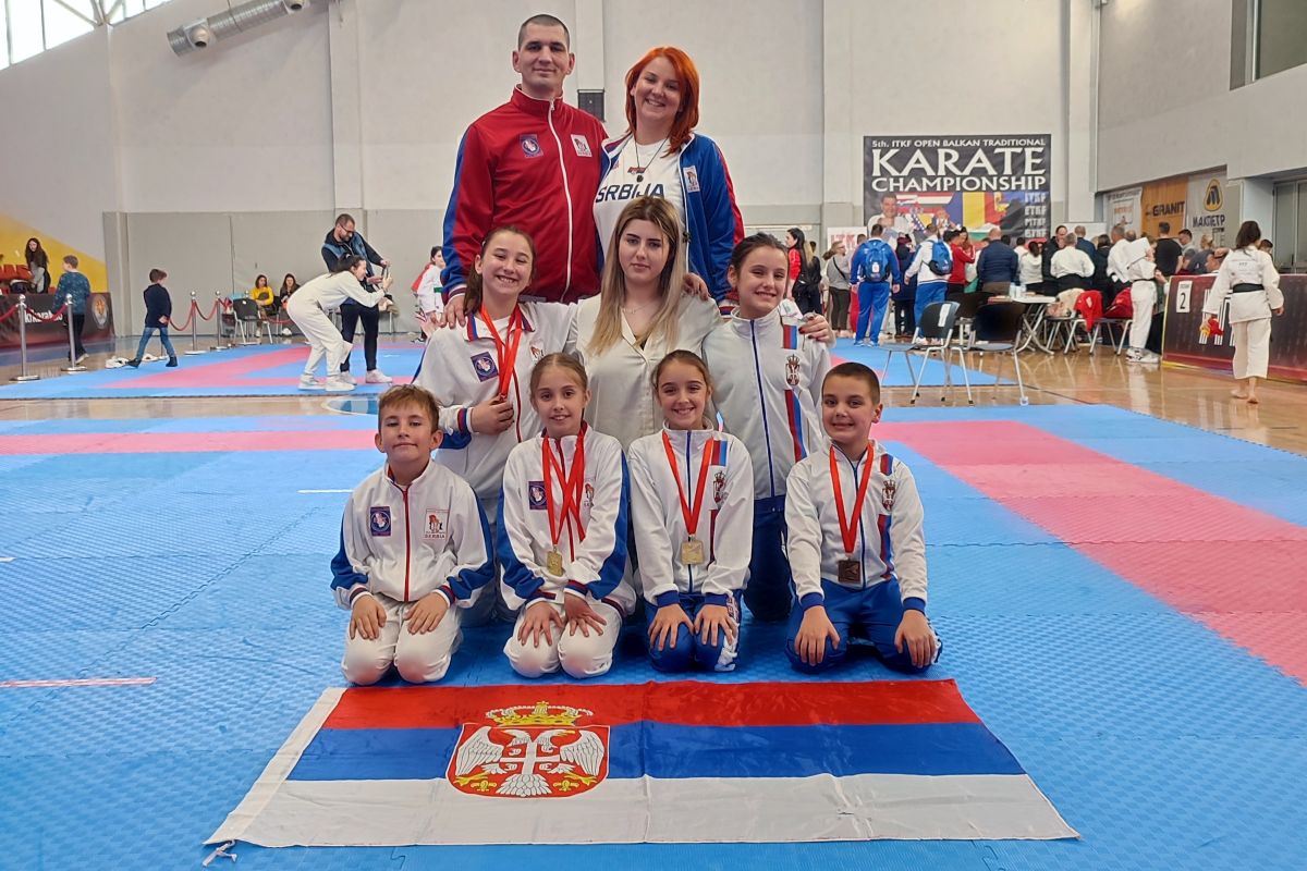 Sumadija-karate-dojo-reprezentativci