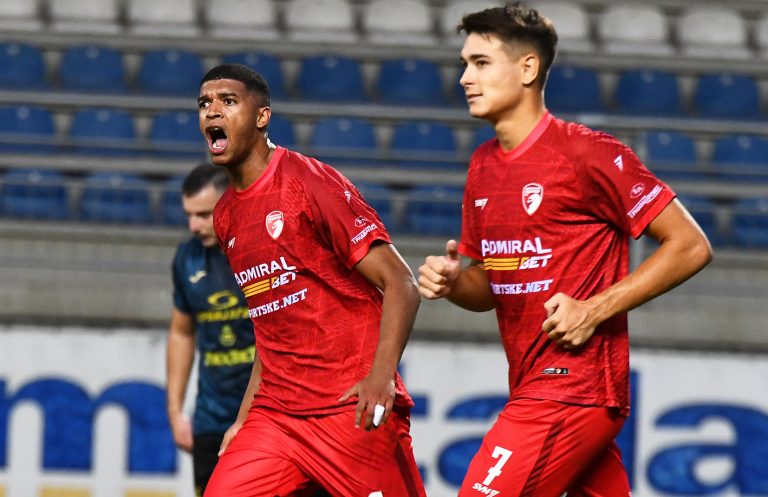 superliga-2024-25-radnicki-vojvodina-ortiz-gluscevic