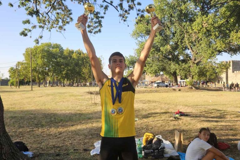 IMG-f42ec0f58a73cd778be897d7eaaebee0-V