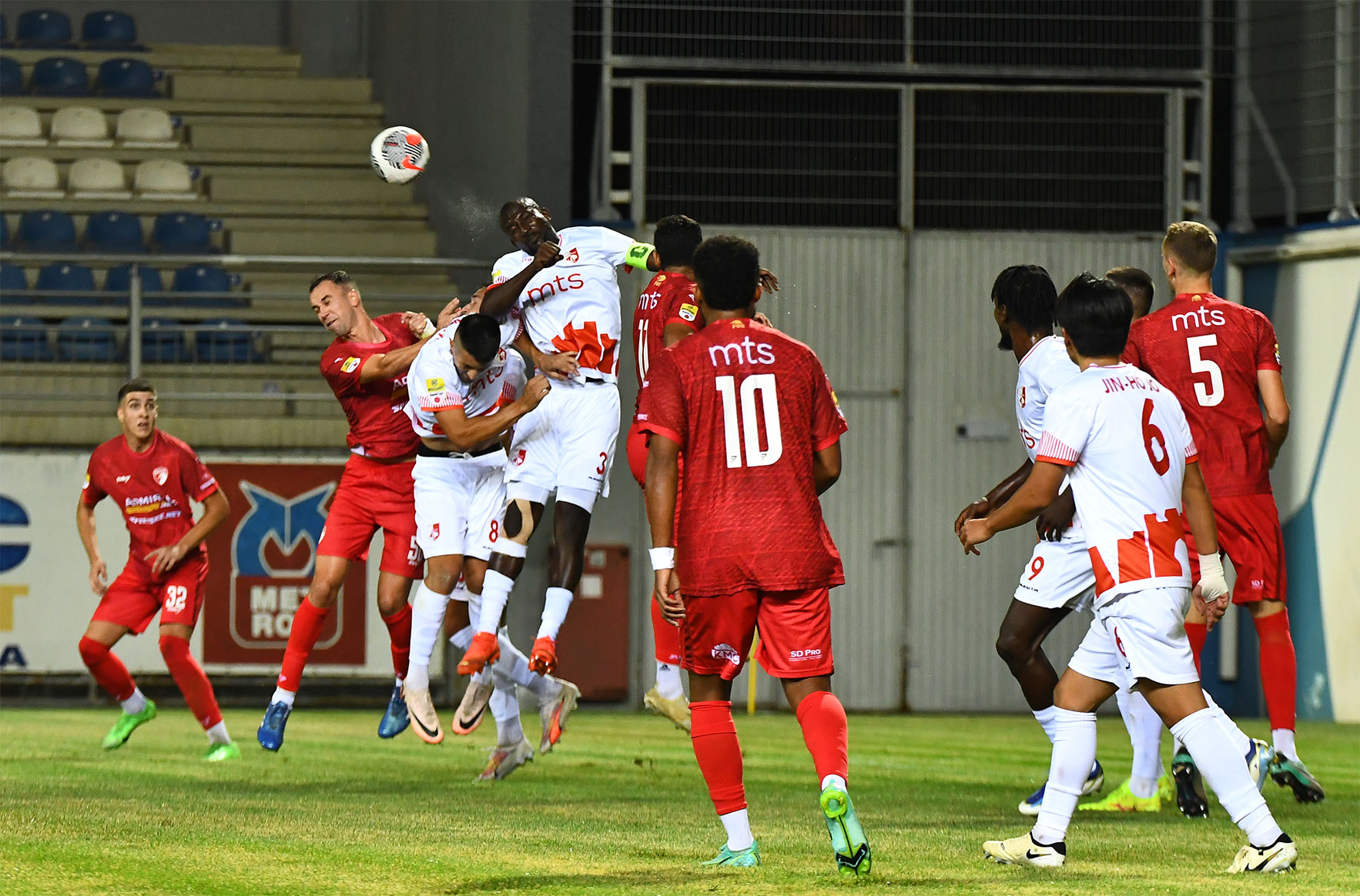 superliga-2024-25-radnicki-radnicki-nis-duel