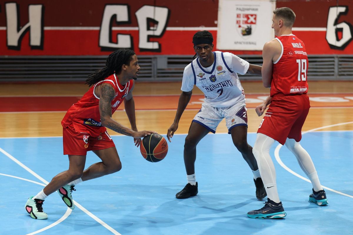 KK Radnicki Šarp